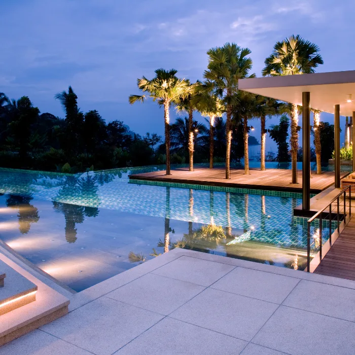 Réalisation piscine à Mougins par notre pisciniste